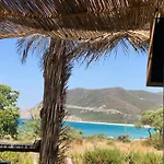 Charmante Petite Maison Dans Avec Piscine Chauffee A 600 M De La בית נופש *
