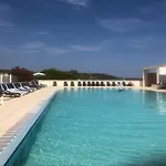 Charmante Petite Maison Dans Avec Piscine Chauffee A 600 M De La בית נופש
