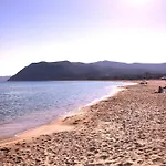 Charmante Petite Maison Dans Avec Piscine Chauffee A 600 M De La *