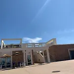 Charmante Petite Maison Dans Avec Piscine Chauffee A 600 M De La בית נופש Belgodère