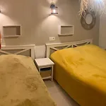 Charmante Petite Maison Dans Avec Piscine Chauffee A 600 M De La *