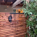 Charmante Petite Maison Dans Avec Piscine Chauffee A 600 M De La בית נופש
