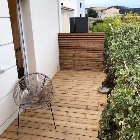 Charmante Petite Maison Dans Résidence Avec Piscine Proche 4 à 6 Personnes