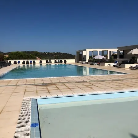 Charmante Maison Mitoyenne Cosy Acces Piscine Chauffee & 600m Feriehus *