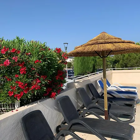 Hébergement de vacances Charmante Petite Maison Dans Résidence Avec Piscine Proche 4 à 6 Personnes Belgodère