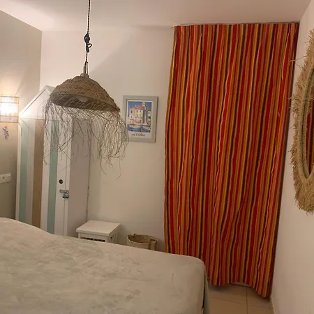 Charmante Petite Maison Dans Avec Piscine Chauffee A 600 M De La Semesterbostad Belgodère