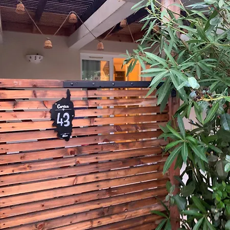 Charmante Petite Maison Dans Résidence Avec Piscine Proche 4 à 6 Personnes Hébergement de vacances