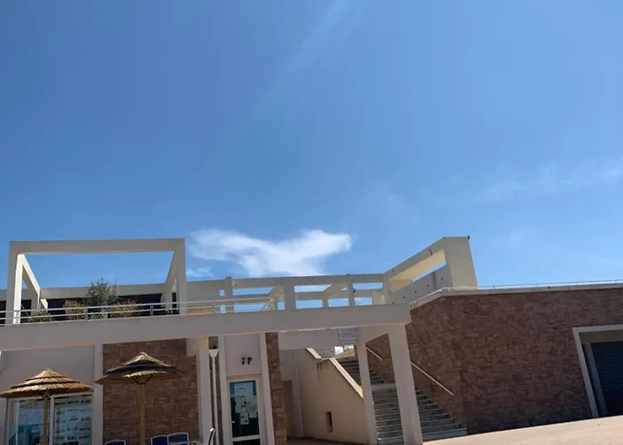 Charmante Petite Maison Dans Résidence Avec Piscine Chauffée à 600 M De La Hébergement de vacances Belgodère