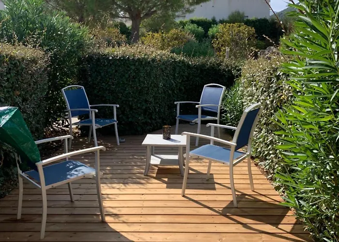 Feriehus Charmante Petite Maison Dans Avec Piscine Chauffee A 600 M De La Belgodère